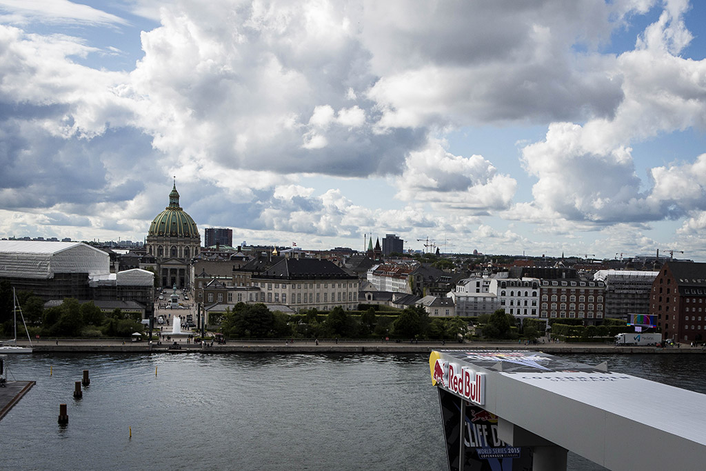 20150619-0736 1024